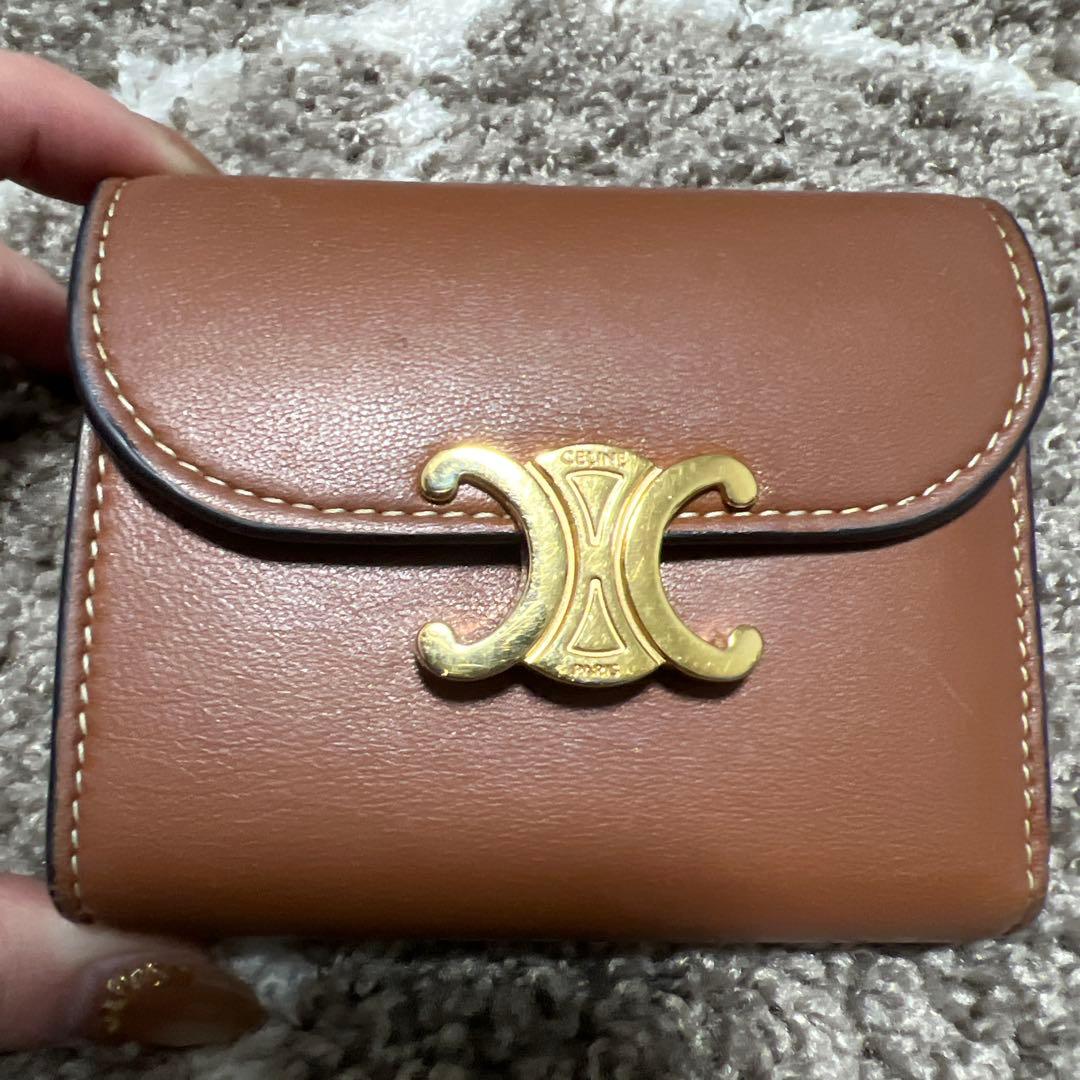 CELINE ブラウン 三つ折り財布 トリオンフ - メルカリ
