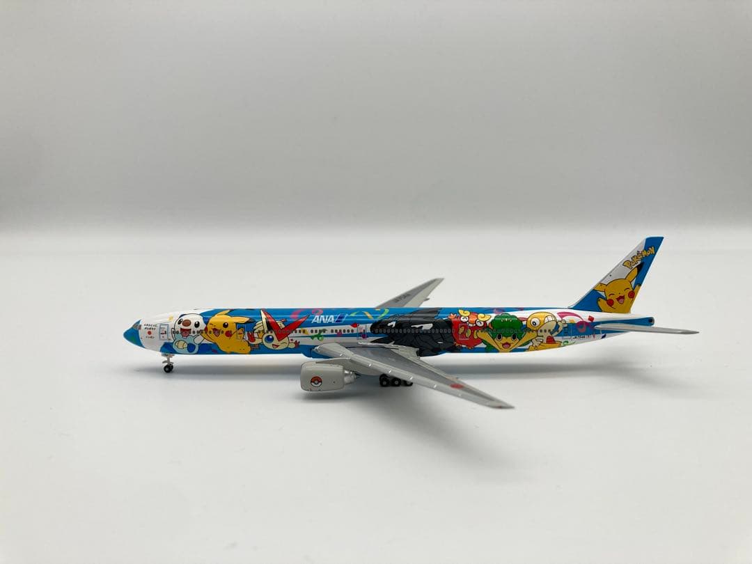 ANA 全日空商事 ポケモン ピースジェット 777-300 1/500