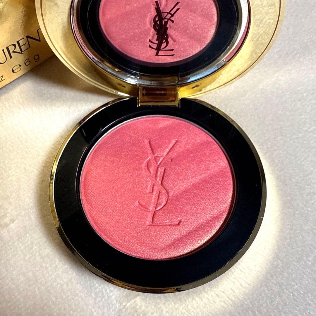 93 レストレスロゼ イヴサンローラン メイクミーブラッシュパウダー