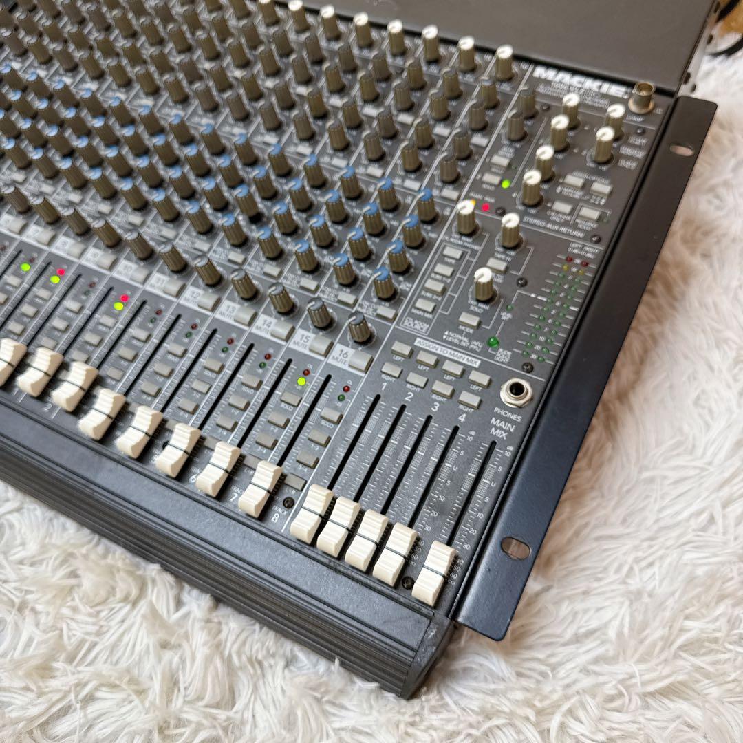 MACKIE 1604-VLZ PRO アナログミキサー ラック用ブラケット付き