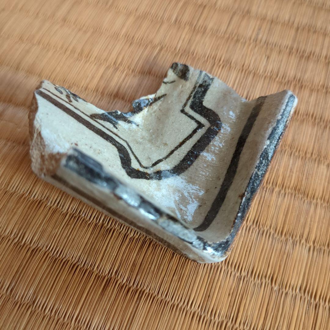 幾何学模様の陶器の破片 織部焼 織部 美濃 骨董品 古美術 志野