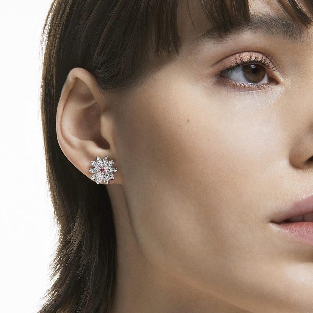 専用】スワロフスキー♡ピアス♡Eternal Flower♡ピンク