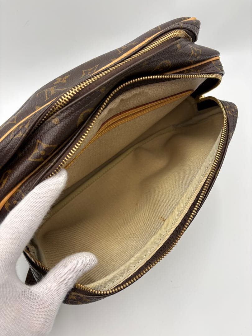 【華】Louis Vuittonモノグラム ショルダーバッグ リポーター
