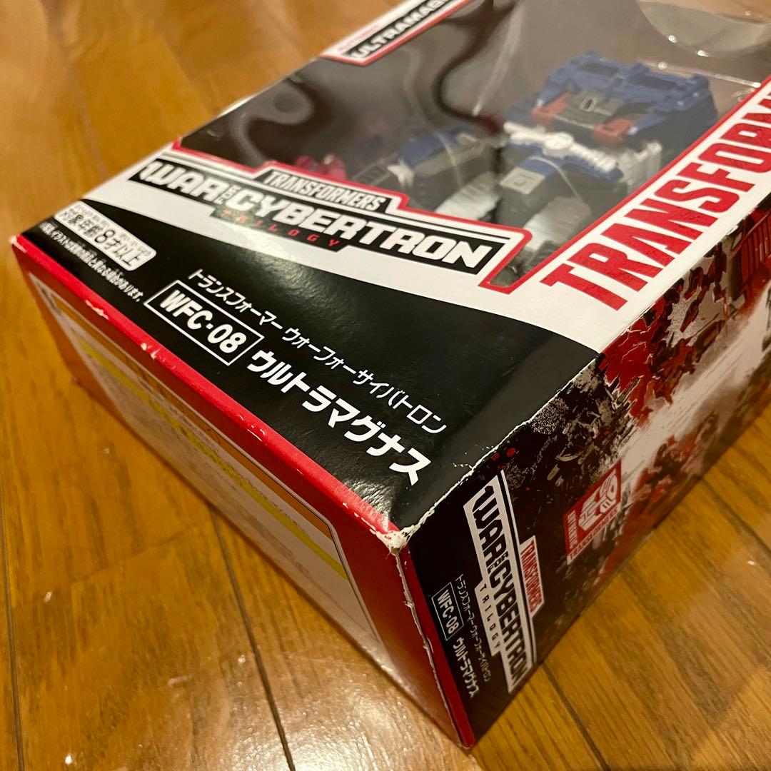 【未開封品】NETFLIX トランスフォーマー WFC-08 ウルトラマグナス