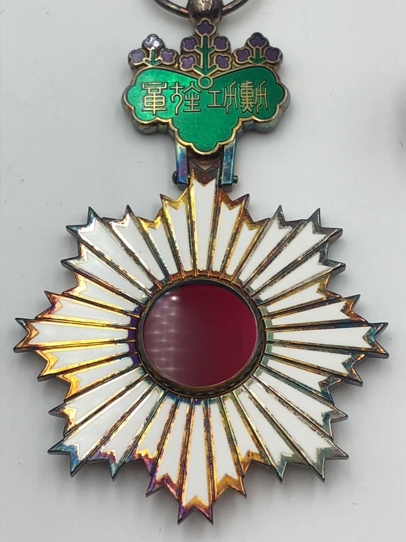 お値下げ】勲五等双光旭日章 明治勲章 勲章 徽章 - メルカリ