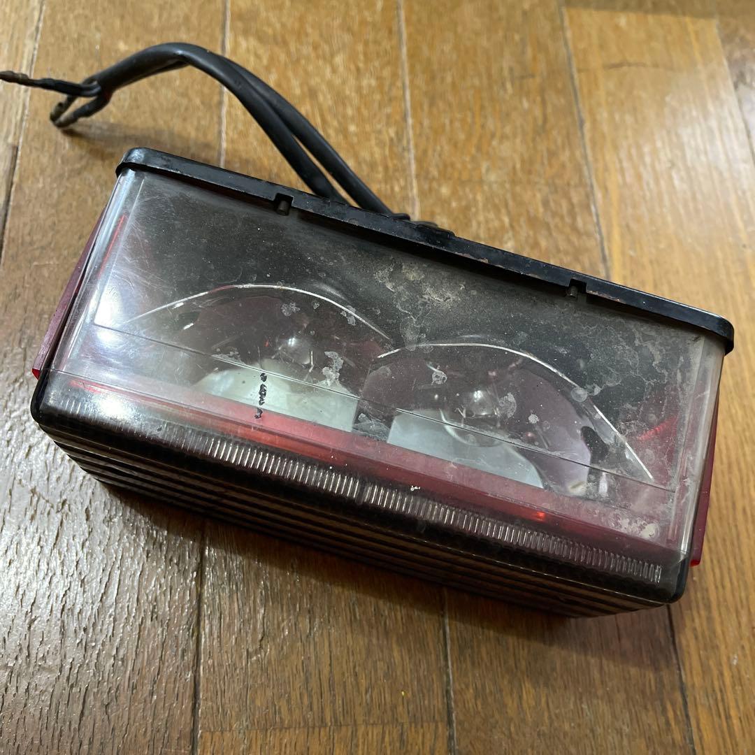 テールランプ カワサキ GPZ1100F 純正 サイドリフレクターあり