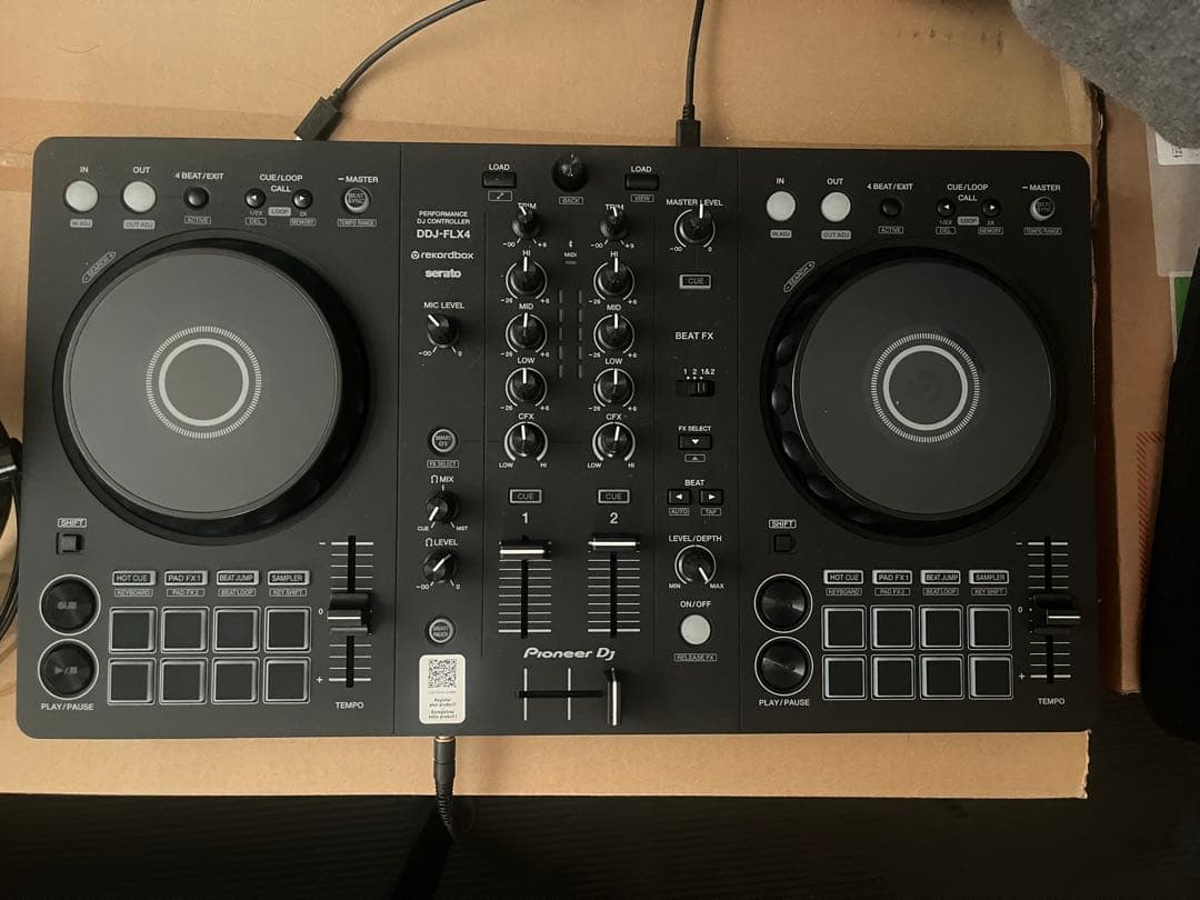 Pioneer DJ DDJ-FLX4 DJコントローラー