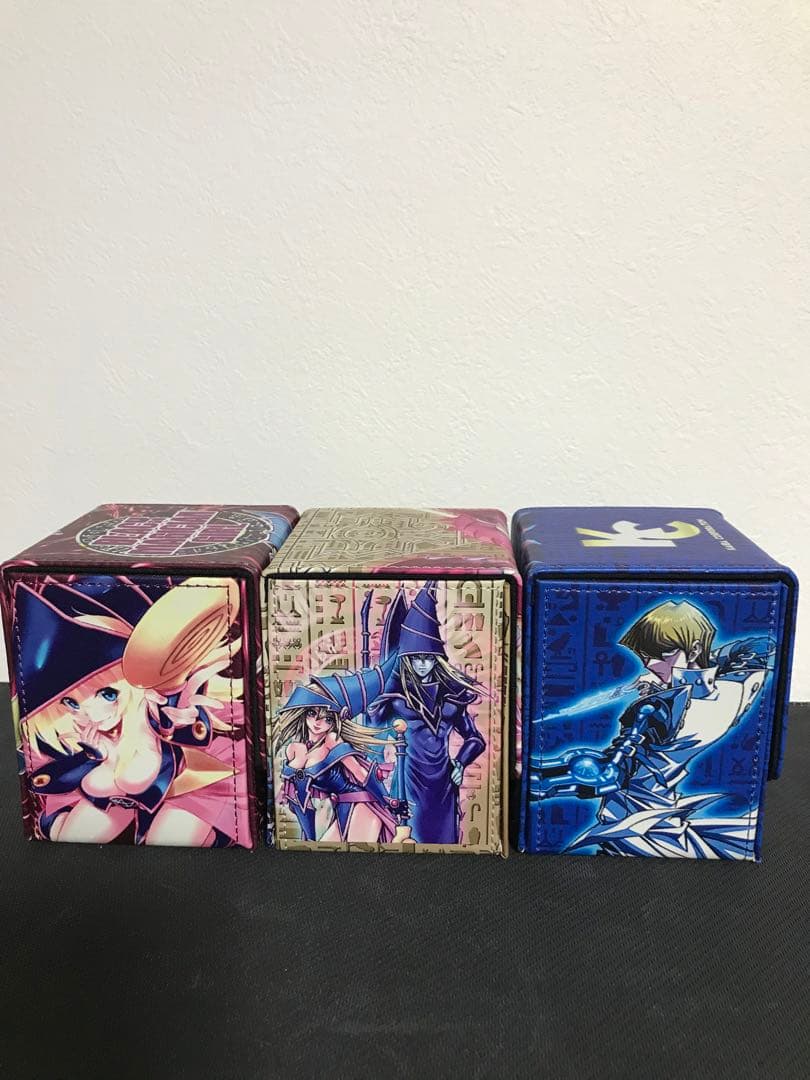 遊戯王 ミレニアム デッキケース 遊戯 海馬 ブラックマジシャンガール