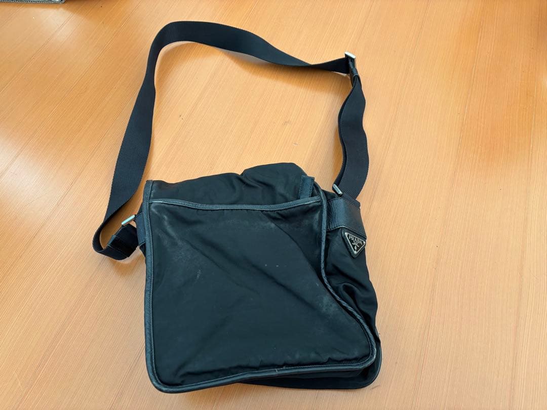 PRADA（プラダ）ミラノ ナイロン ショルダーバッグ／メッセンジャーバッグ