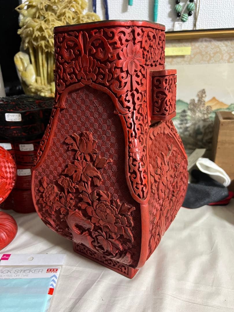 雕漆花瓶 堆朱 中国古美術