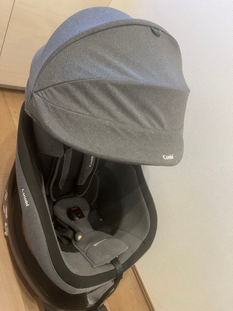 コンビ クルムーヴ スマート ISOFIX エッグショック　値下げ受け付け中！
