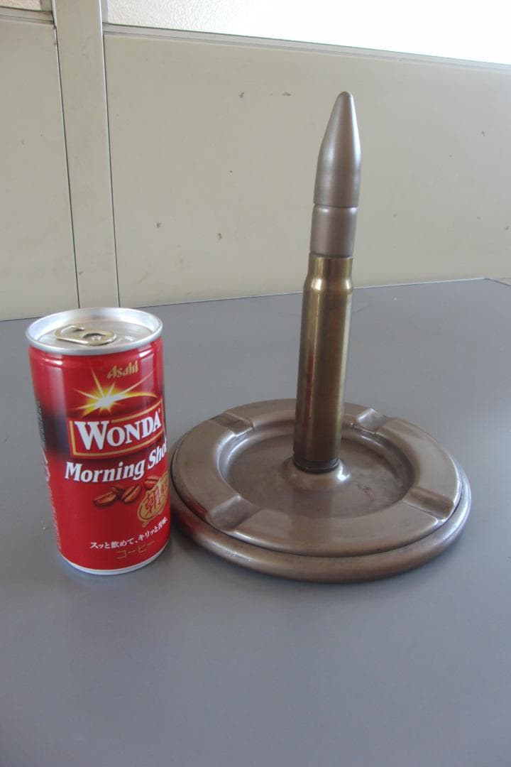 ヴィンテージ第二次世界大戦記念砲弾型オイルライター（灰皿付き）