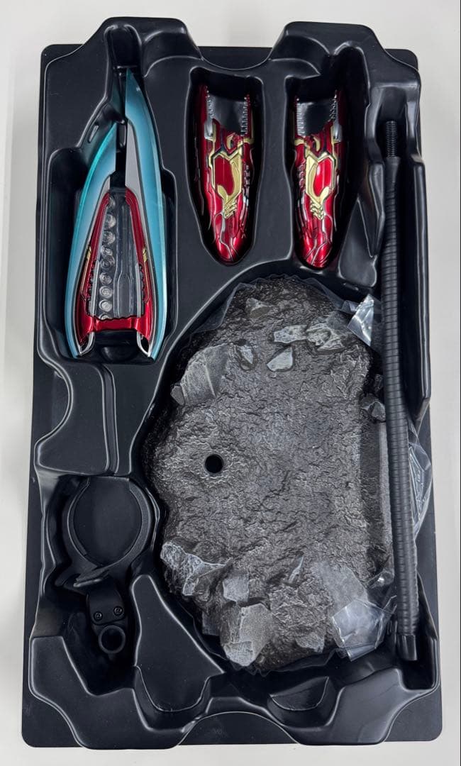 ホットトイズ　アイアンマン　マーク85 ダイキャスト「バトル・ダメージ版」通常盤