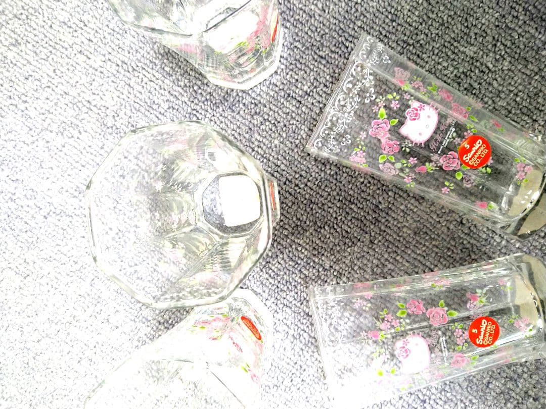 新品 希少 廃盤 昭和レトロ ハローキティ 花柄 ガラスコップ 5個セット