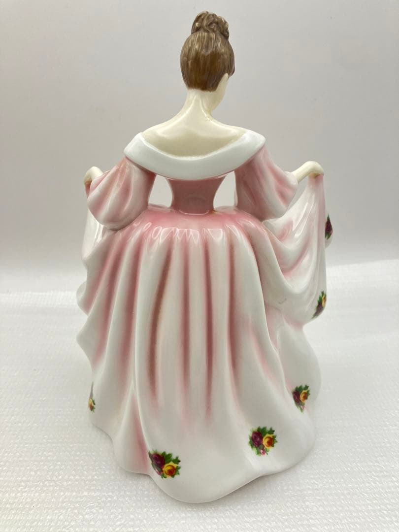 ROYAL DOULTON / PRETTY LADIES Kathryn