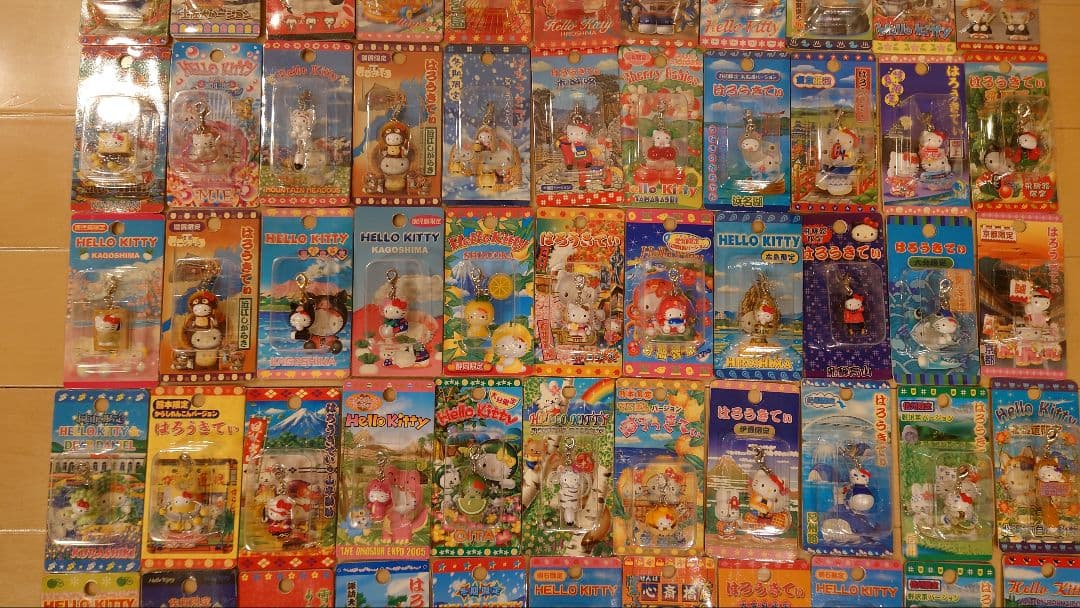 ご当地キティ根付け ＆ファスナートップ　209個大量セット