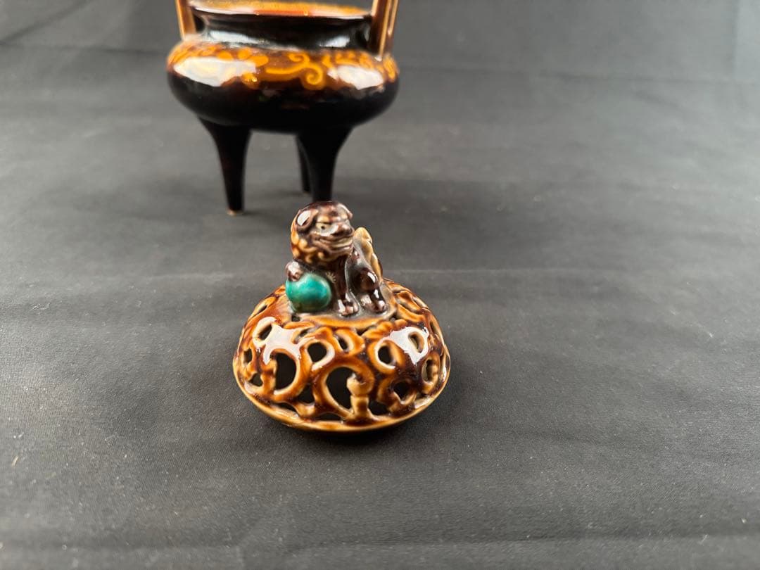 三ツ井為吉作 深厚釉香炉 九谷焼 火焔文皇玉獅子 高足三足 本物保証