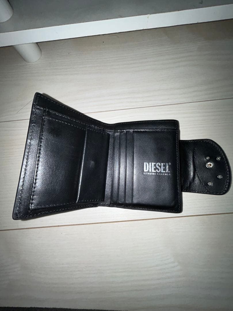 DIESEL 三つ折り財布 ブラック レザーの通販はau PAY マーケット