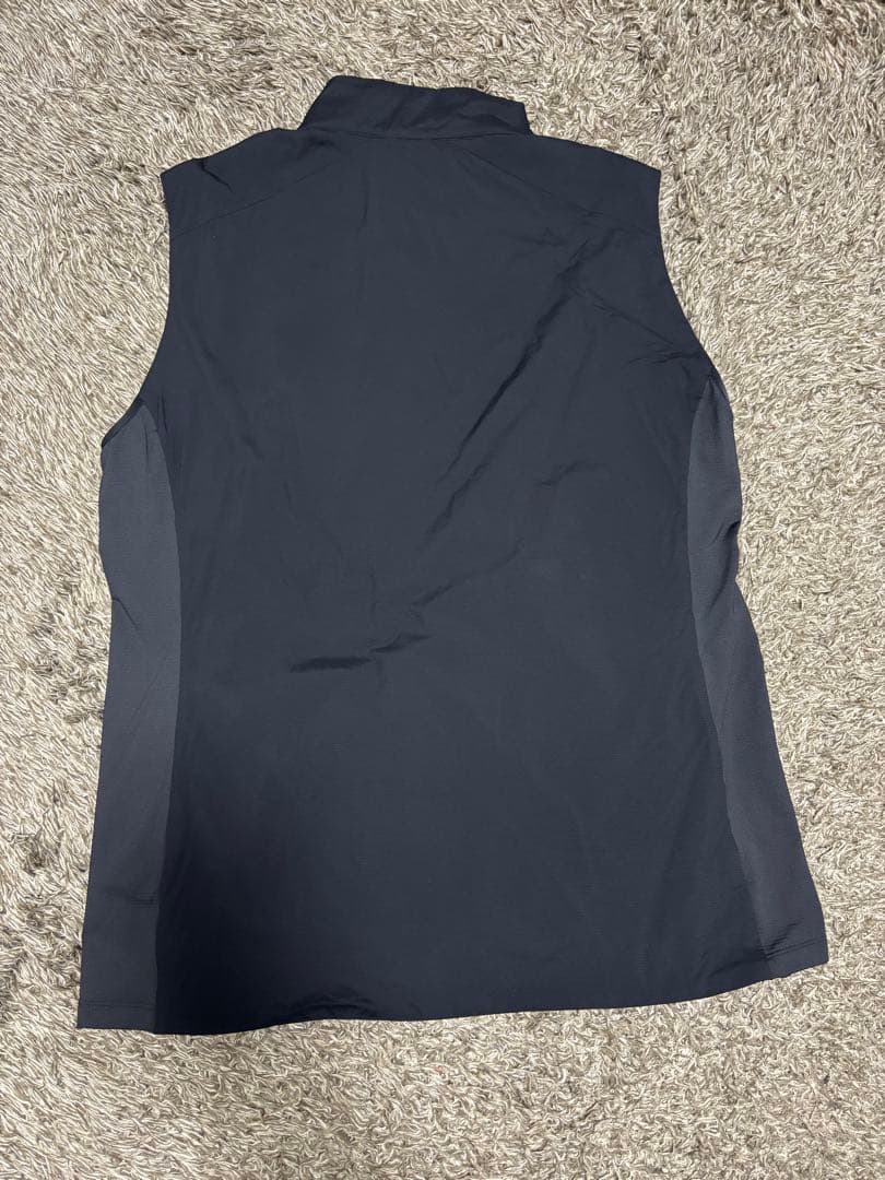 値下げ可能！！ARC'TERYX アトムベスト　黒