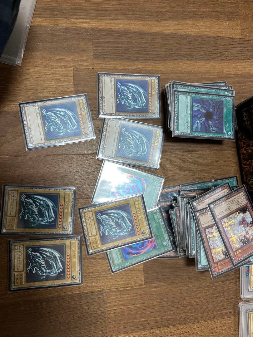 遊戯王 青眼の白龍レリーフほか　まとめ売り　引退