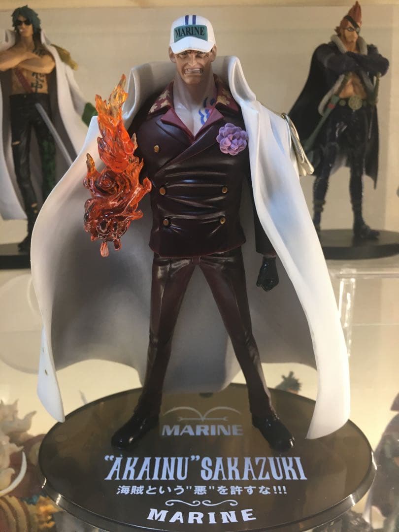 ワンピース 海軍フィギュア11体まとめ売り 黄猿、赤犬、緑牛、センゴク