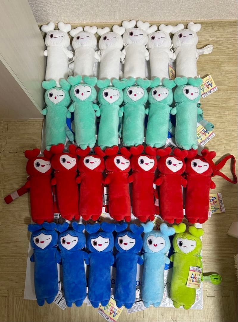 TWICE LOVELYS のびふにゃポーチ 25個セット - メルカリ