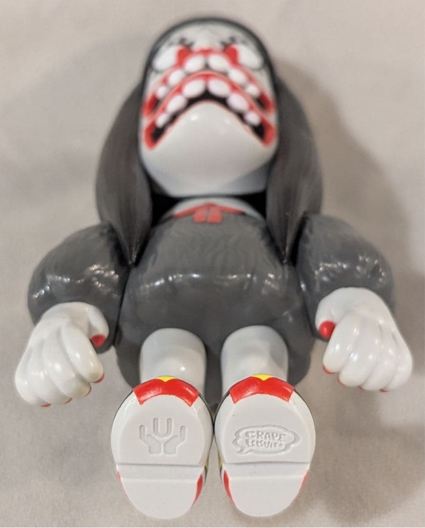 grape brain 二口裂け女　ゲラゲラ ソフビ　フィギュア