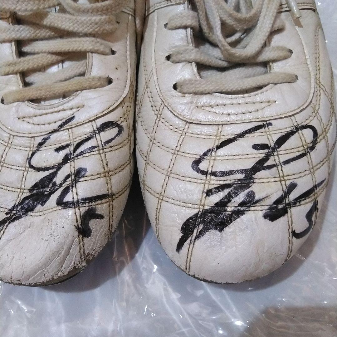 田中誠　サイン入りシューズ