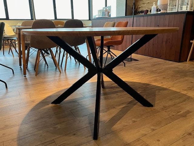 ダイニングテーブル　ナチュラル　円形　丸形　新品