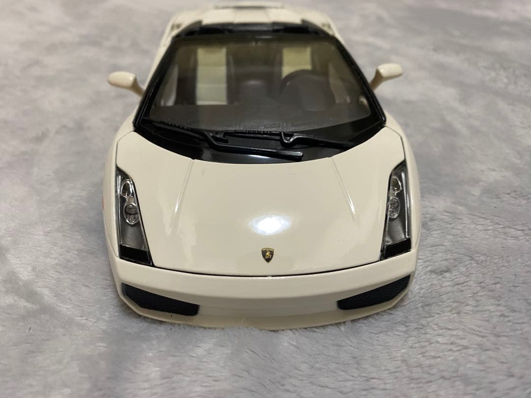 ミニカー Maisto Lamborghini Gallardo 1/18