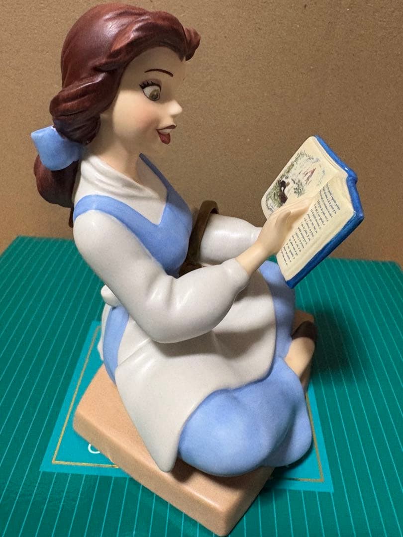 WDCC ベル 美女と野獣 フィギュア ディズニー 読書をするベル