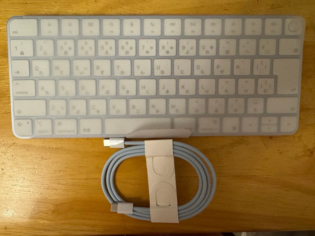 ブルーTouch ID搭載Apple Magic Keyboard 日本語Mac
