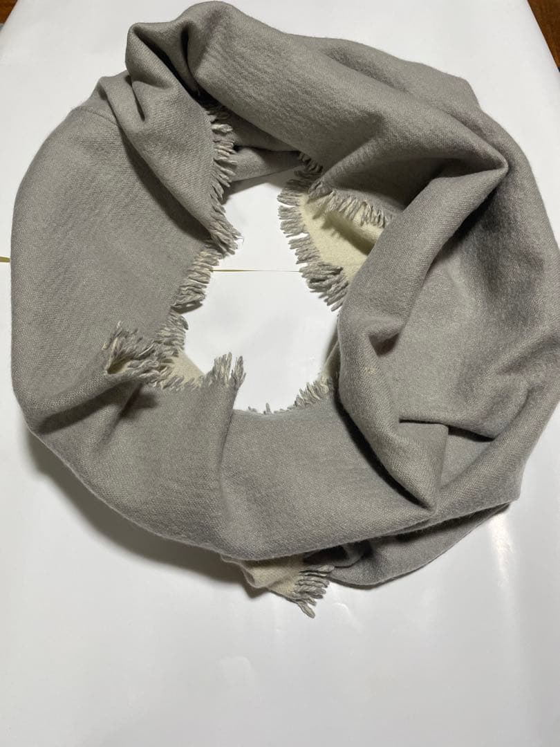 ❤️お値下げ❤️ドゥースグロワール❤️カシミヤスヌード