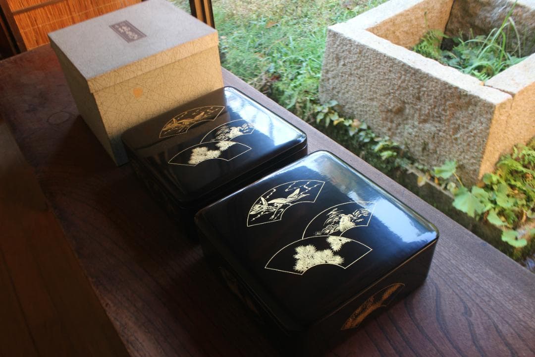 デッドストック！上質内朱黒漆に優美な扇面松竹梅沈金の映える輪島塗