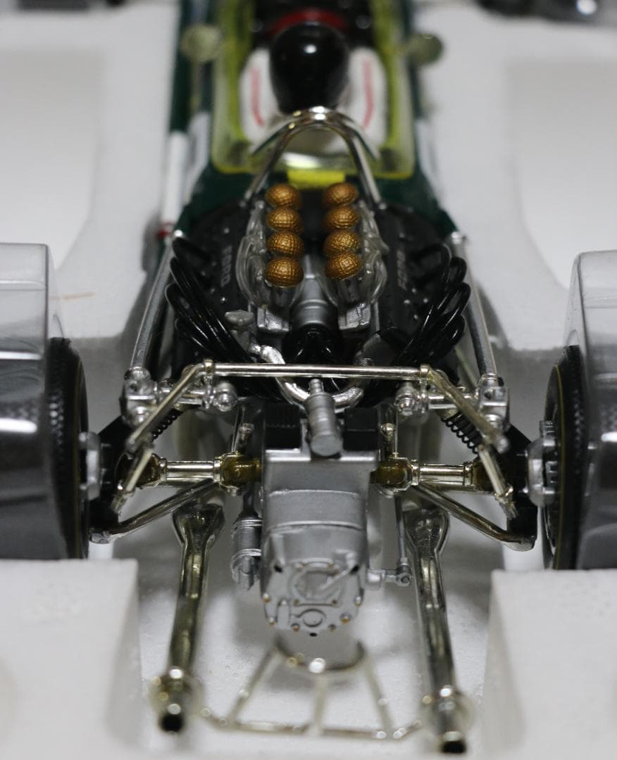 Quartzo１/１８ クラシックモデル　ロータス４９　１９６７ジム・クラーク