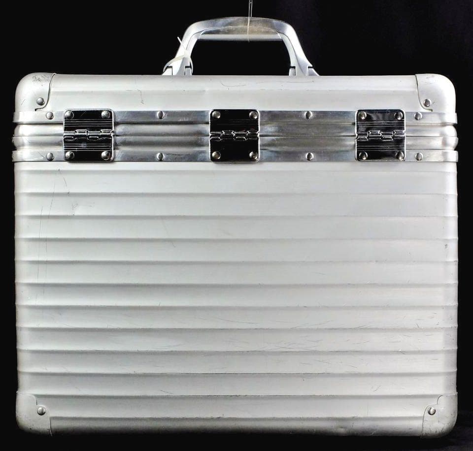 リモワ TOPAS 廃盤『パイロットケース』アルミ（XL）38L（1420