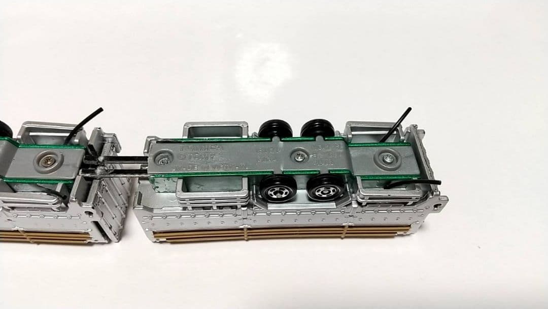 トミカ 改造 三菱ふそう スーパーグレート 家畜運搬車 フルトレーラー