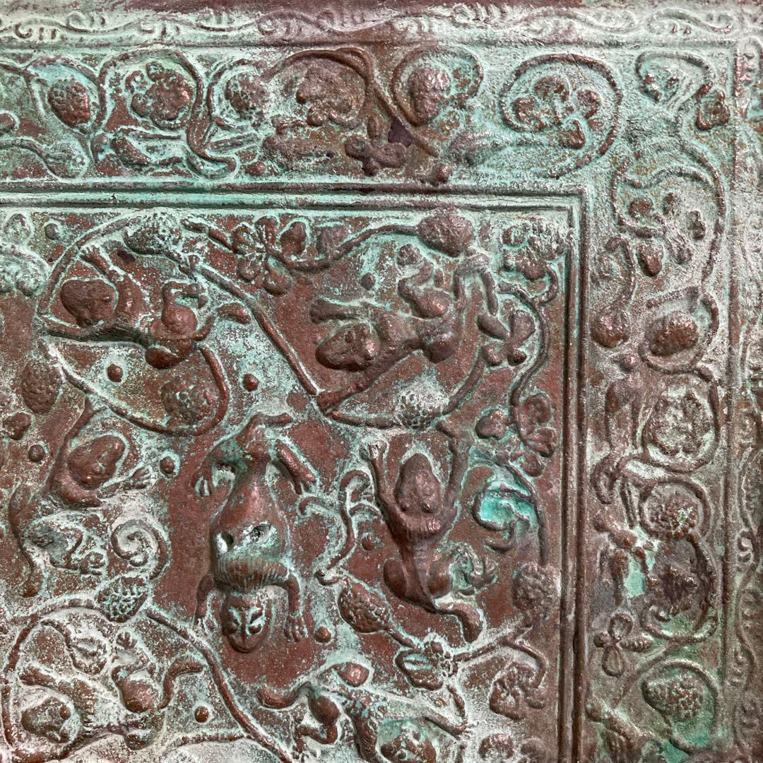 レトロアンティーク 中国古銅方鏡 怪獣葡萄方鏡 - メルカリ