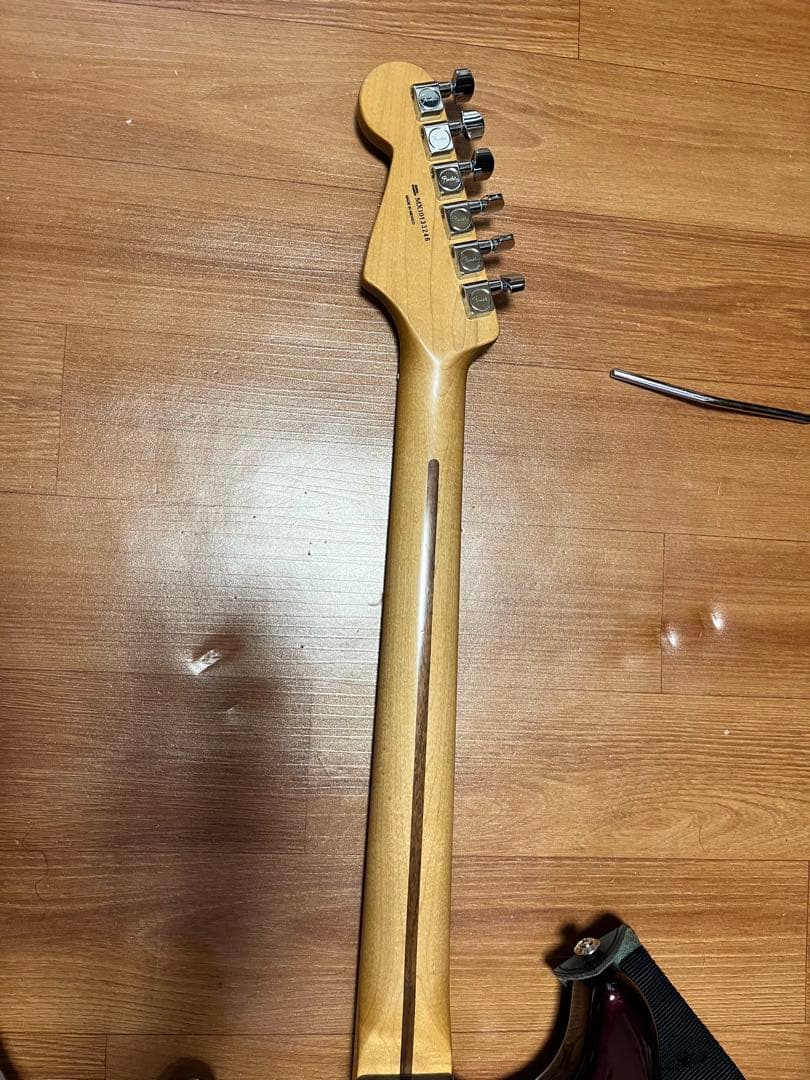 限定値下げ　Fender standard stratcaster SSH