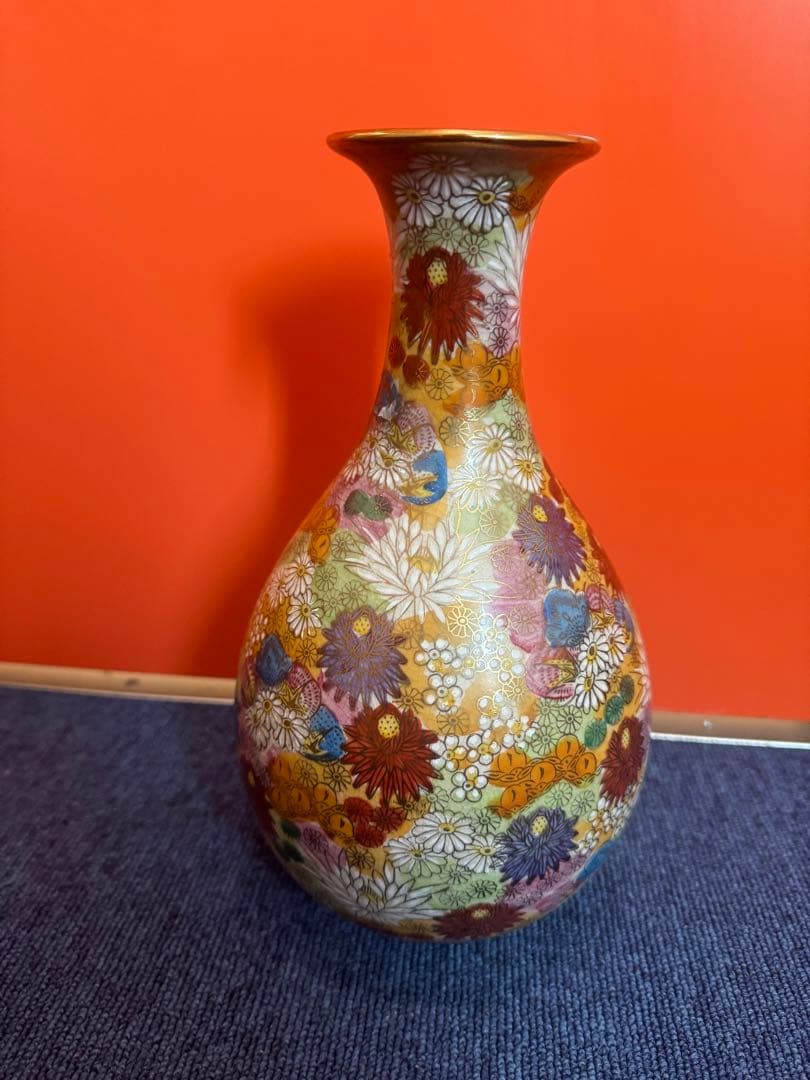 1567 九谷焼 金彩色絵 百花繚乱紋花瓶 花詰 置物