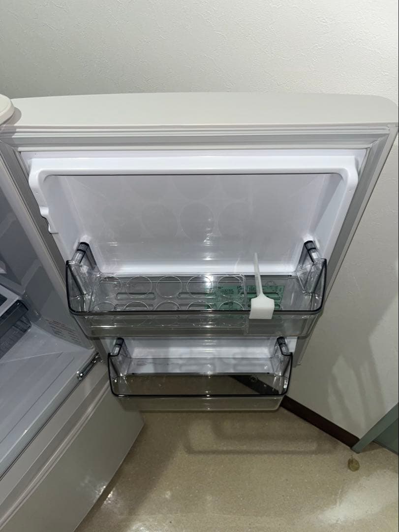 三菱 冷蔵庫 MR-P15E4K-W 146L 2024年製 ホワイト