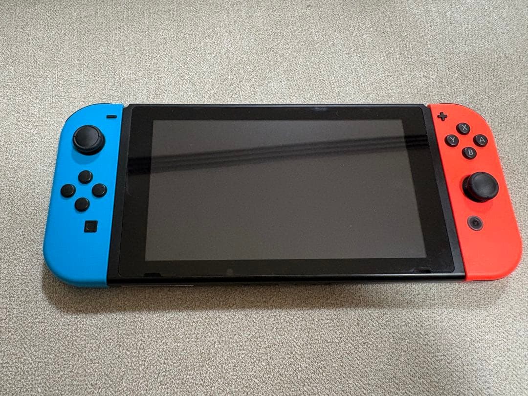 Nintendo Switch 本体 青/赤ジョイコン