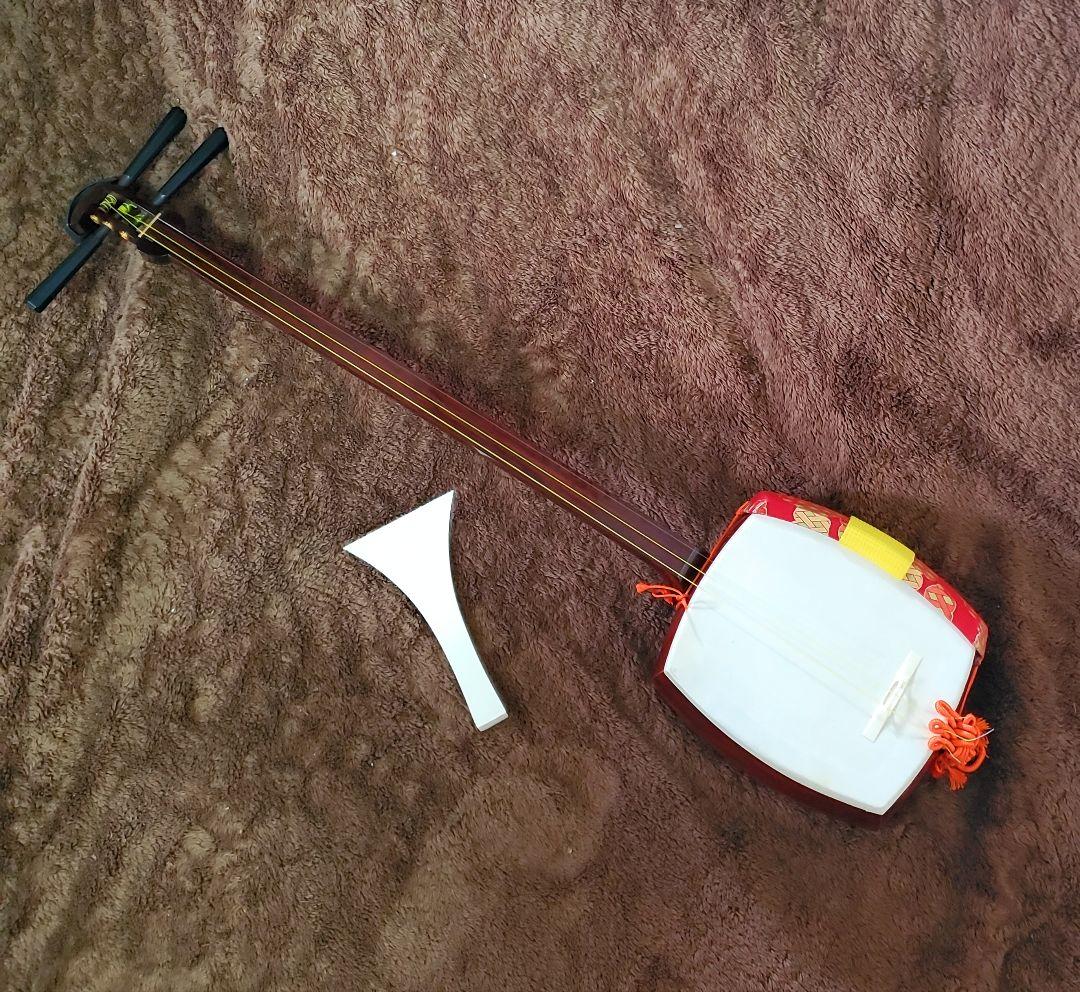 三味線　紅木 中棹 東さわり 撥 駒 長袋他 ケース付 皮破れなし 短棹 ５厘大