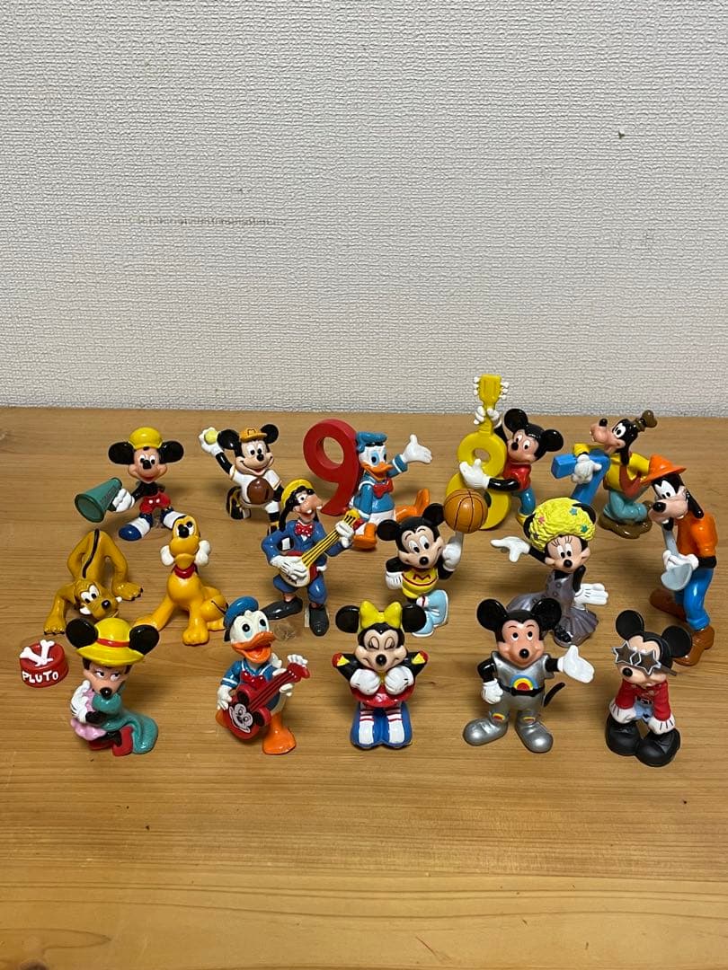 ヴィンテージ ドルーピー フィギュア ワーナー ディズニー ソフビ