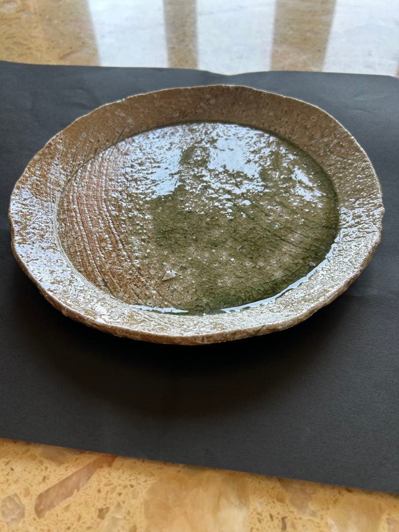 伊賀焼　灰釉　盛皿　大皿約26㎝　蓮 善隆 作家物 工芸品　25年以上前の作品