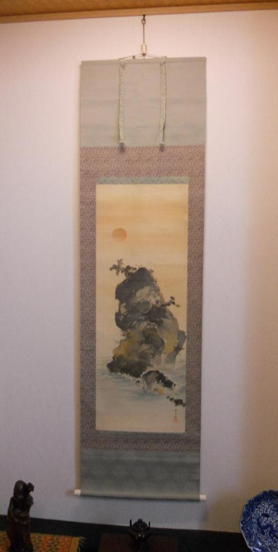 掛け軸 源堂 日の出 絹本 希少 軸装 茶道具 掛軸 美品 です。