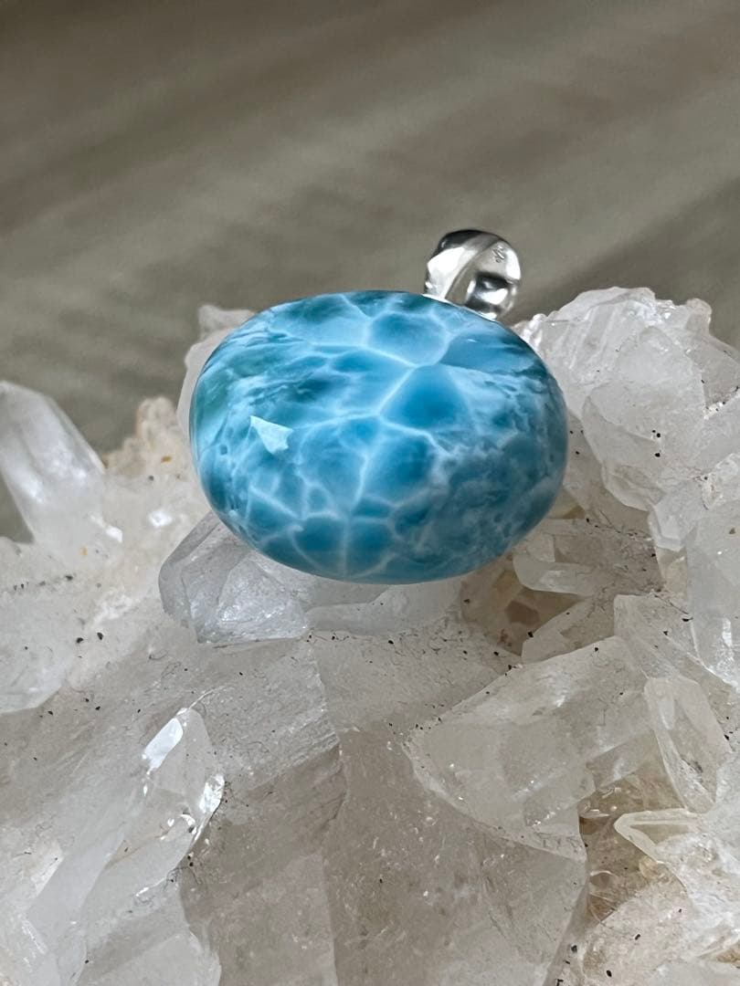 天然石ラリマー☆高品質！まる型ペンダントトップ☆レアな丸型＆両面