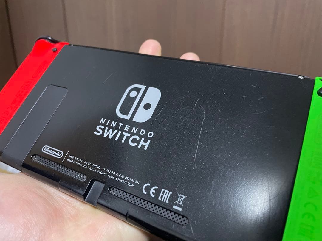 S*i様 Nintendo Switch 本体 赤/緑 Joy-Con付き