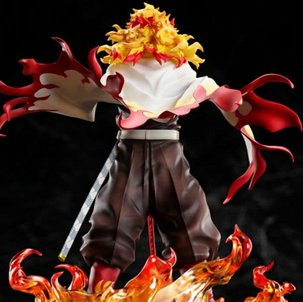 ぽよ 劇場版 鬼滅の刃 無限列車編 煉獄杏寿郎 1/8スケールフィギュア