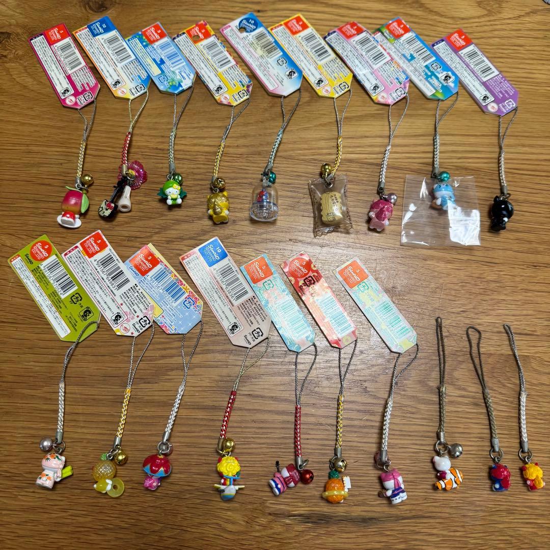 s*e様 ご当地キティ★根付け　沖縄限定19点セット